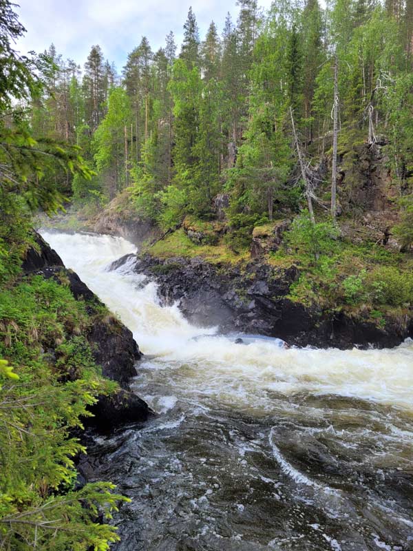 Jyrävä Waterfall